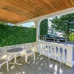 Apartman One-bedroom In Xxv
