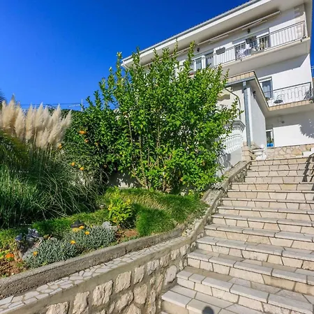 One-bedroom In Xxv *