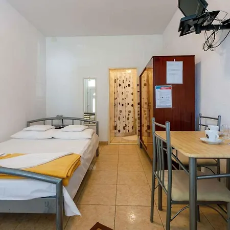 One-bedroom In Xxv *