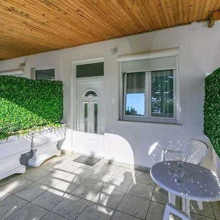 One-bedroom In Xxv